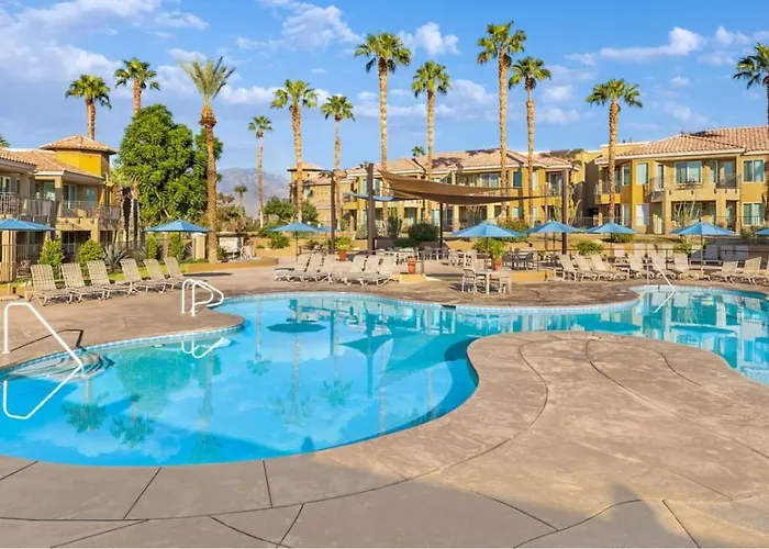 Marriott Desert Springs II Luxury Guest Room
